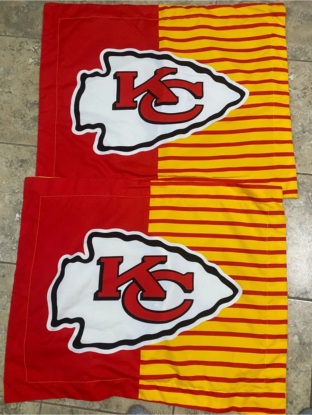 NFL Kansas City Chiefs Kingdom Arrowhead Team Logo Full Size Comforter Shams Set